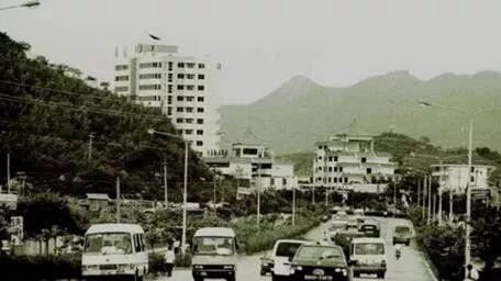 �z��1994��3�������ڵ�������·�M(j��n)�������Ѕ^(q��)��·�Σ����ֻ��ش��T(m��n)�ڸ���