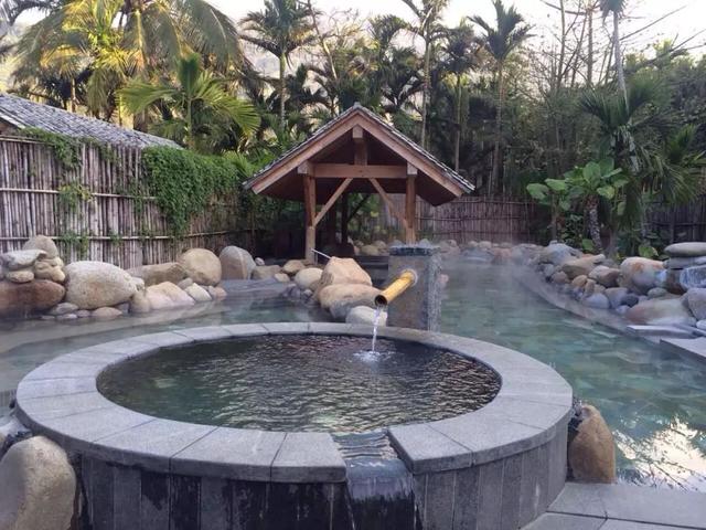 ���ɎX�_��Ȫ