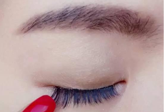 �ճ��ϰ��y��