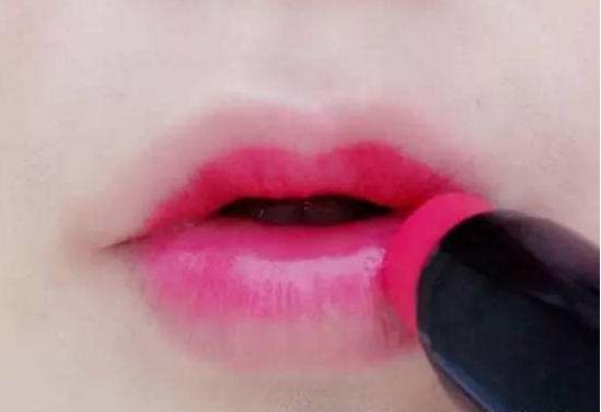 �ճ��ϰ��y��