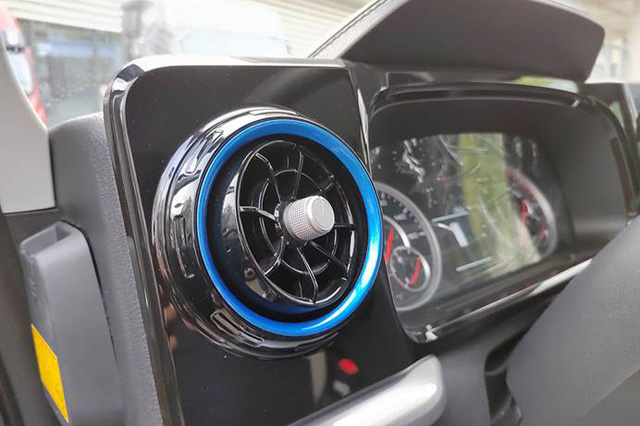 ��(n��i)����A�и���(qi��ng) ���Ի����ø��ӳ�ɫ ��(sh��)���Ը���(qi��ng)